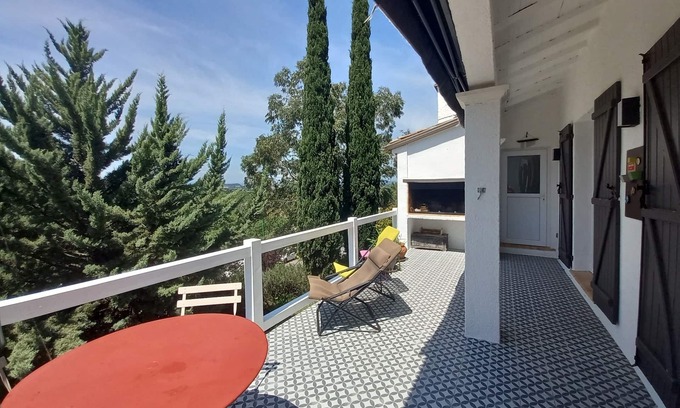 Castelnau-de-Guers Villa | Belle Villa Avec vue Exceptionnelle à 2 km de Pézenas