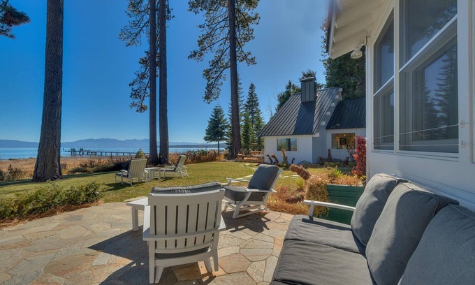 Homewood House | Belleview Lakefront by Tahoe Getaways - Hot Tub, Pier, Buoy and Guest House