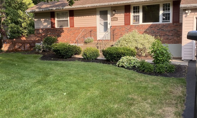 Saratoga Springs House | Belmont Summer Track SPAC Rental Close to it all!