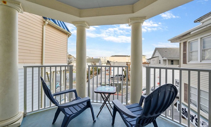 Ocean City Condo | Belmont Towers 307 - Direct Boardwalk in OCMD!