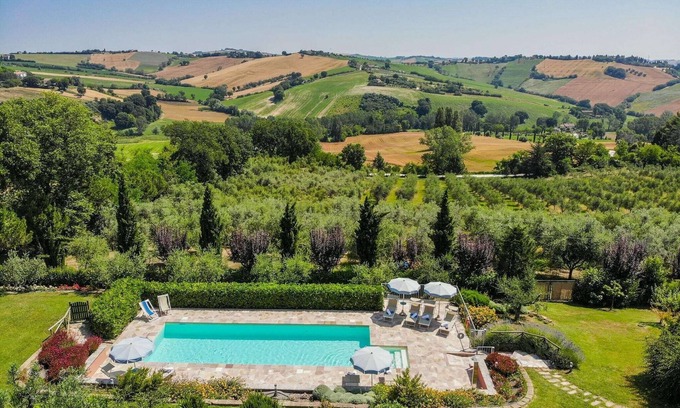 Mondavio Villa | Belvilla by OYO Villa Azzurra
