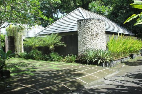 Kediri Villa | Belvilla Dhyana Kutir Seseh Beach