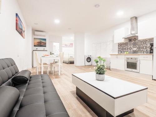 Distrito Macarena Apartment | Benitez Parodi Recién reformado zona multicultural