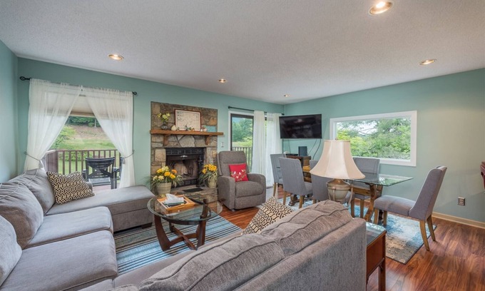 Lake Lure House | Bent Creek 28 at Rumbling Bald