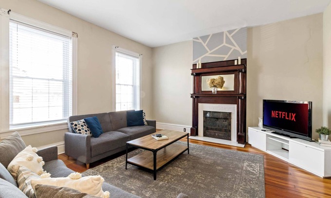 Benton Park Apartment | Benton Park 1BR | Washer/Dryer, Fenced Backyard, Fast Wi-Fi, Pets OK