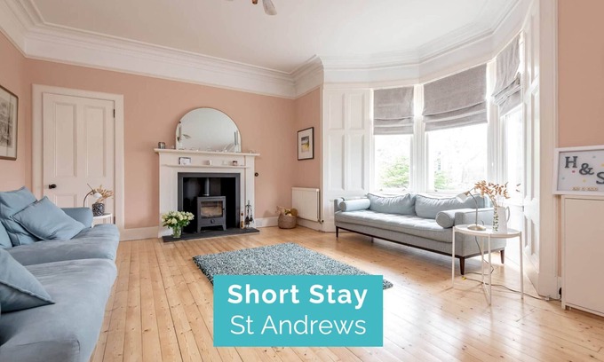 St. Andrews Ski Chalet | Berchem Villa