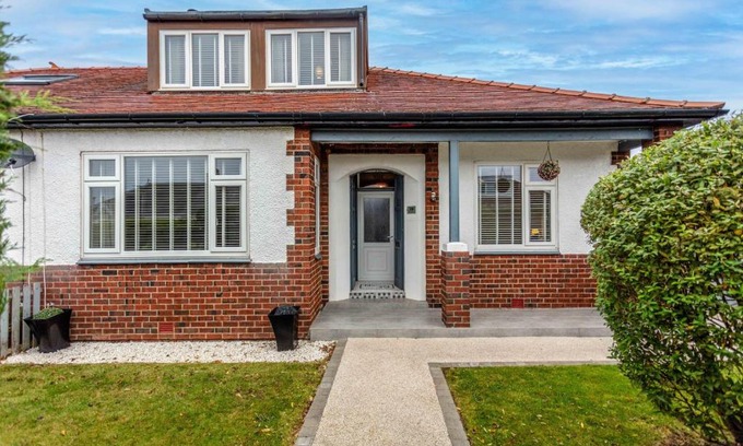 Prestwick House | Berelands House - Donnini Apartments