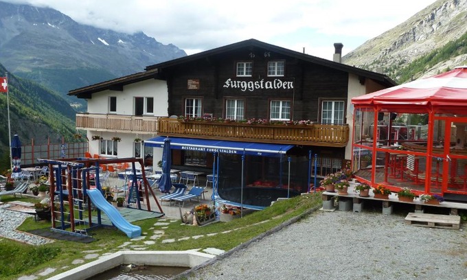 Saas Almagell Hotel | Berghotel Furggstalden