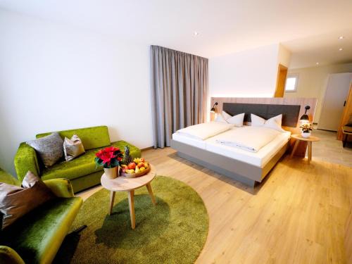 Albstadt Hotel | Berghotel Zollersteighof