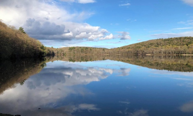 Berkshire House | Berkshires' best! Tanglewood, Jacob's Pillow and 400 feet from a pristine lake