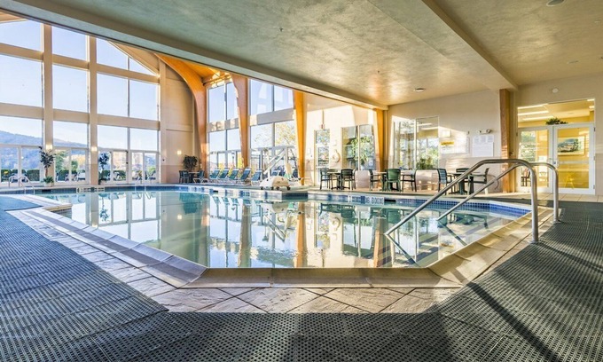Williamstown Condo | Berkshires Escape: Spacious Suites & Mountain Views