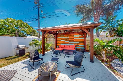 Seminole House | Bermuda Oasis