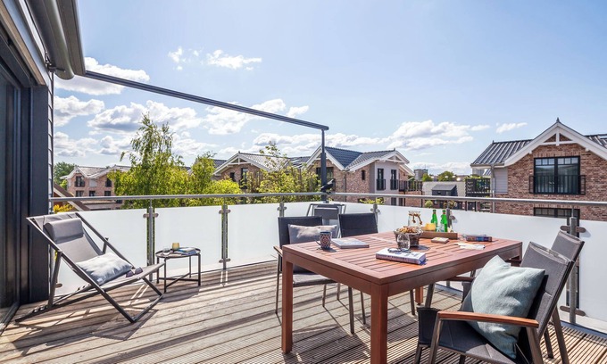 Busum Apartment | Best Büsum - Penthouse Admiral | Roof Terrace & Meerzeit