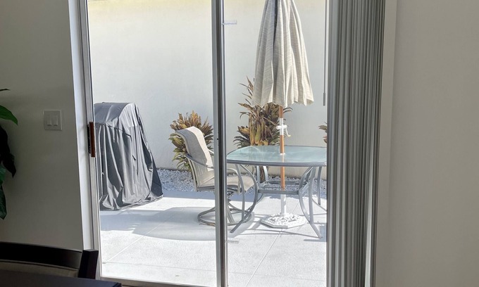The Villages House | Best location, dog friendly, and gas golf cart included!