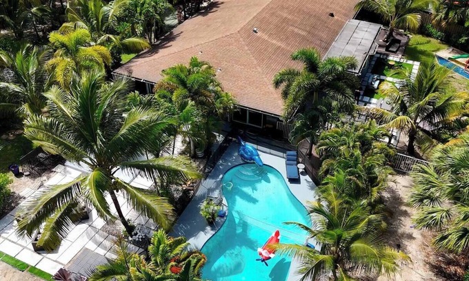 Deerfield Beach Villa | BEST LOCATION, Few min walk, Bike to Deerfield Beach and Pier. one acre property
