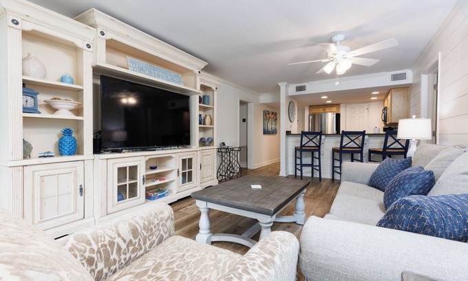 Biloxi Condo | Best location in Biloxi… Short walk to the beach, casino, dining, and coliseum!