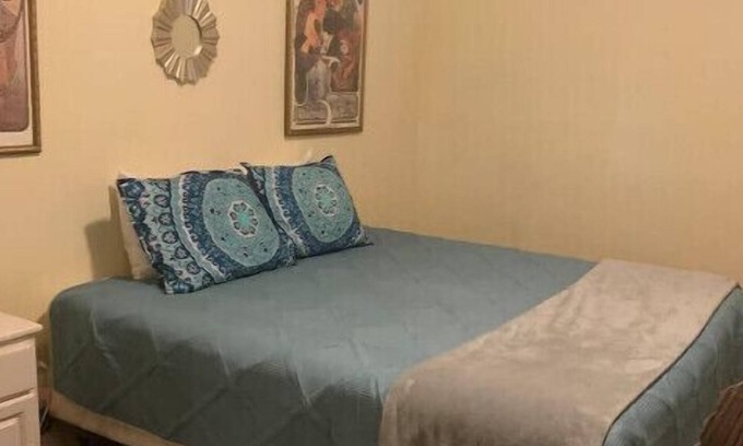 Saint Andrews House | Best location on the Mountain! 3-bedroom house on campus