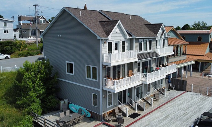 Alexandria Bay House | Best Location, September & Oct. weekend deals, n3 day min.