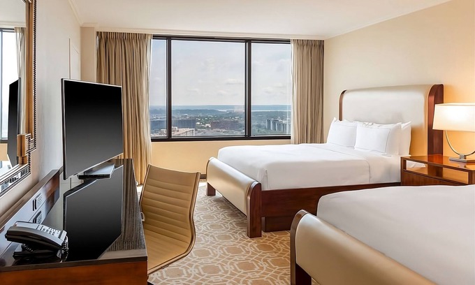 Alexandria West Hotel | Best Place to Unwind! 2 Swimming Pools, Onsite Parking, Pets Allowed!