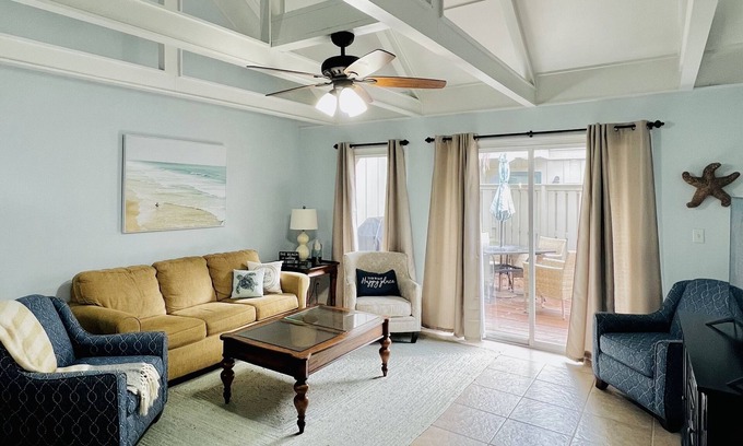 Palmetto Dunes Villa | Best Queens Grant location: easy walk to all amenities.