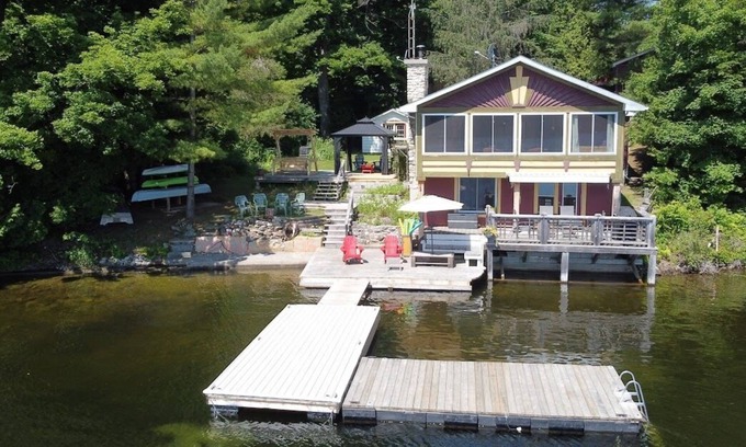 Tay Valley Cottage | Best sunrises! Right on the water, between Perth and Westport.
