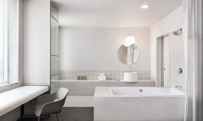Financial District Hotel | Best Value, Quality Stay, Near Walt Disney Concert Hall, Dogs are Allowed