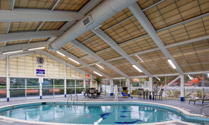 Homewood Hotel | Best Western Carlton Suites