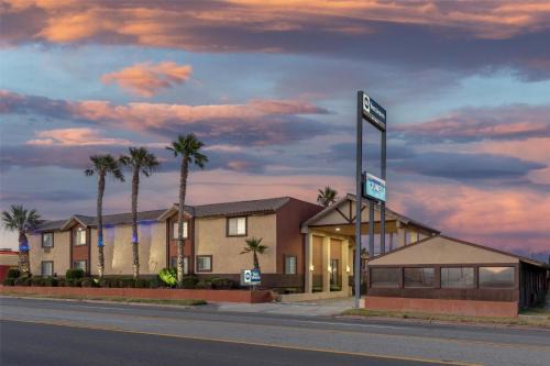 Mojave Hotel | Best Western Desert Winds