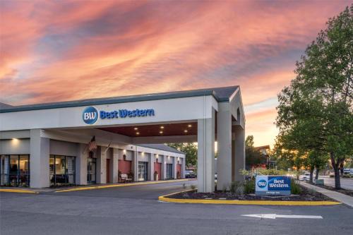 Concord Hotel | Best Western Heritage Inn