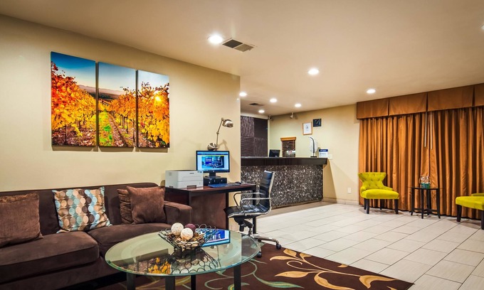 Nut Tree Hotel | Best Western Heritage Inn