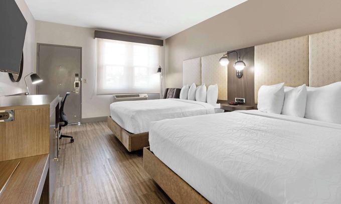 Marina Hotel | Best Western Marina State Beach