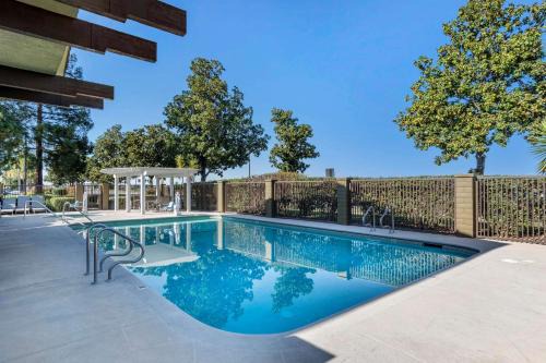 Turlock Hotel | Best Western Orchard Inn