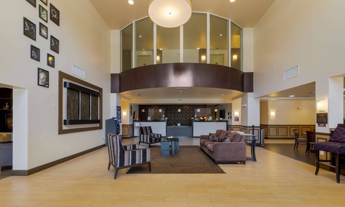 Miami Springs Hotel | Best Western Plus Miami Airport North Hotel & Suites