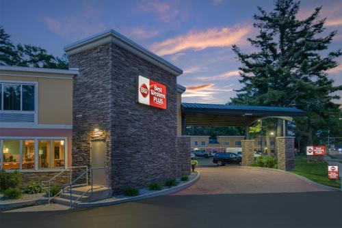 Traverse City Hotel | Best Western Plus Traverse City