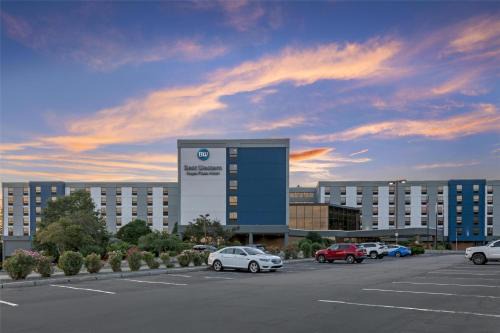 Marlborough Hotel | Best Western Royal Plaza Hotel and Trade Center