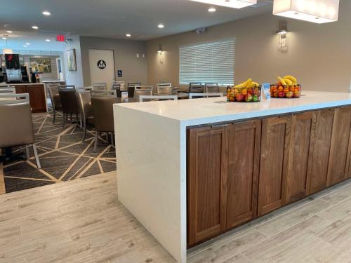 Modesto Hotel | Best Western Town House Lodge