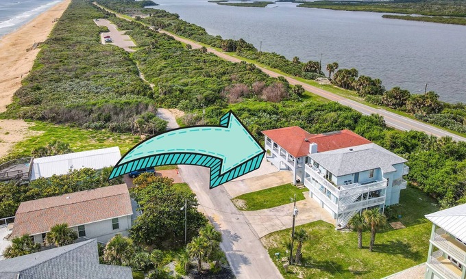 Bethune Beach House | Bethune Beach Beauty / River & Ocean Views / Easy Access to Beach / Pet Friendly