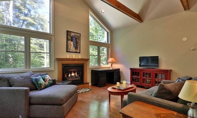 Plymouth House | Better in the Mountains -Private Mountain Chalet In the Heart of VT Ski Country