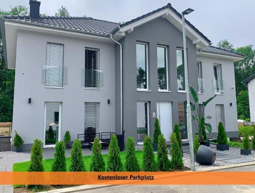 Montabaur Apartment | Better Living-Exklusive Ferienwohnung 76qmTerrasse