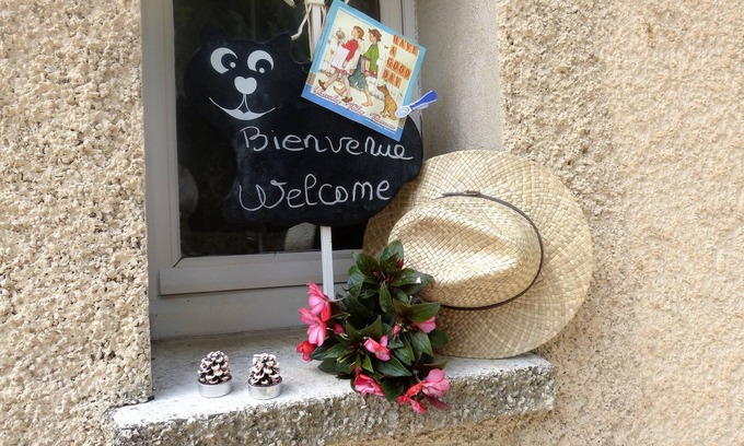 Lauris House | Between Luberon and Durance, la petite Maison de Marie Louise.