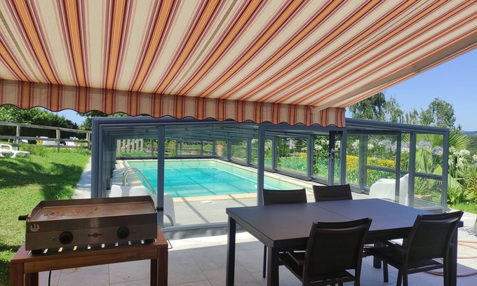 Itxassou Apartment | Between sea and mountains 3-star gîte 54m², swimming pool, garden