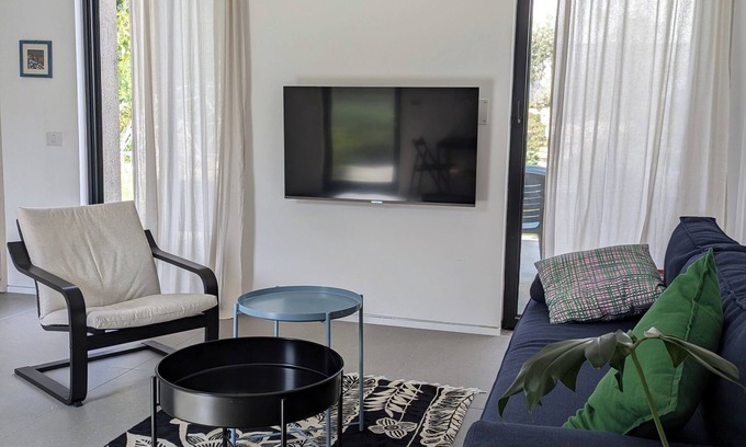 Yokneam Apartment | BETWEEN VALLEY & MOUNTAIN - Charming guest suite in tranquil Yokne'am Hamoshava