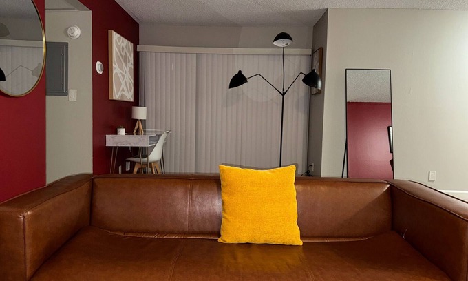 Beverly Hills Apartment | Beverly Hills Charm Rodeo Cedar