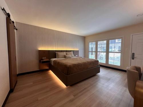 Fairfax District Hotel | Bevonshire Lodge Motel