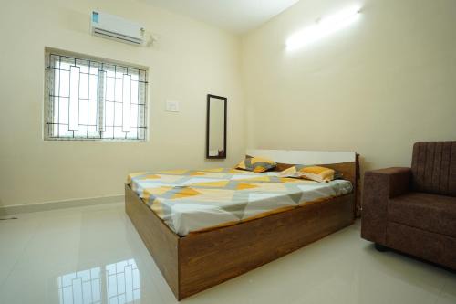 Tiruchanur Apartment | Bhakti Bliss Homestay - New Luxurious Pent house with AC