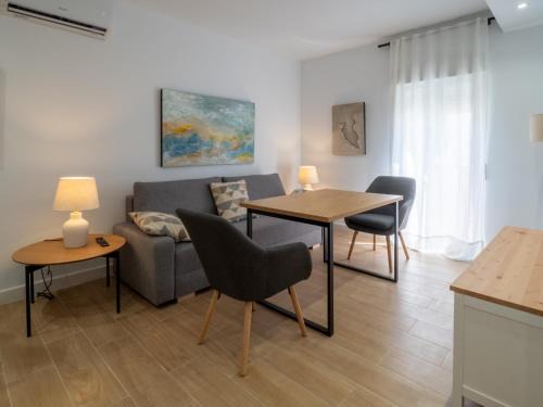 San Lorenzo Apartment | BHost - Nieves