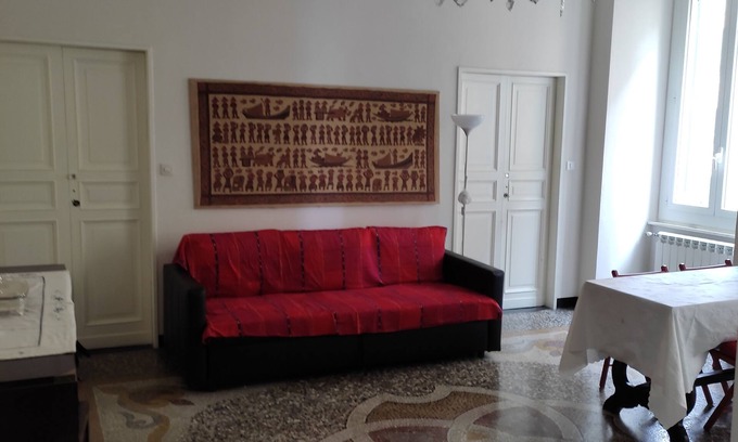 Camogli Apartment | Big apartment near the railway station and near the beaches