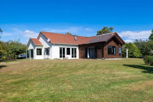 Tikitere House | Big Inn Brunswick