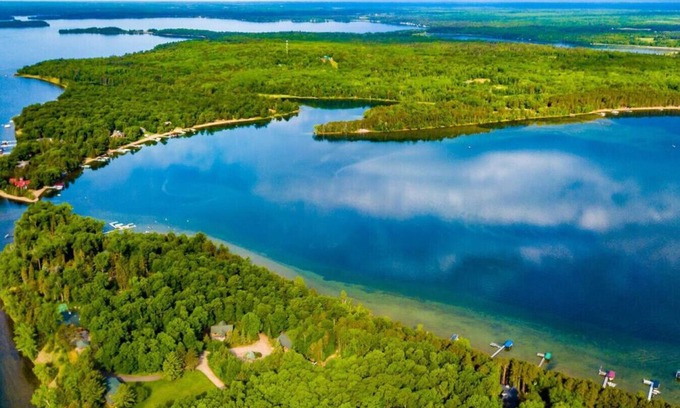 Crosslake Cabin | Big Trout Lake Cabin with detached suite.