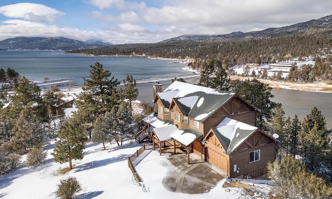 Castle Glen Estates House | BIG VIEWS of Big Bear Lake/Close to Snow Summit, Bear Mtn, Marina, The Village